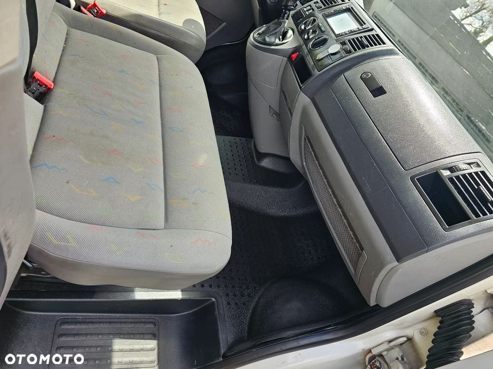 Volkswagen Transporter Multivan DPF Business - 12