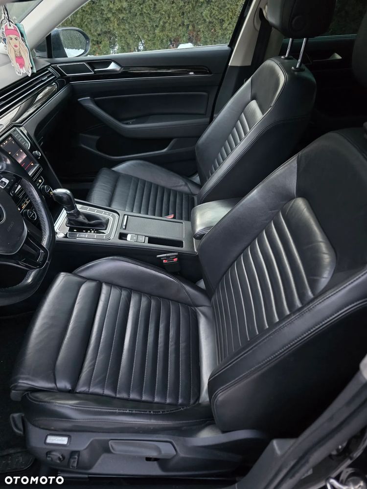 Volkswagen Passat 2.0 TDI SCR DSG Highline - 10