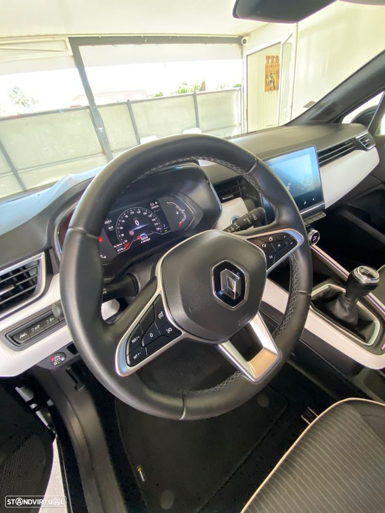 Renault Clio 1.0 TCe Techno Bi-Fuel - 34