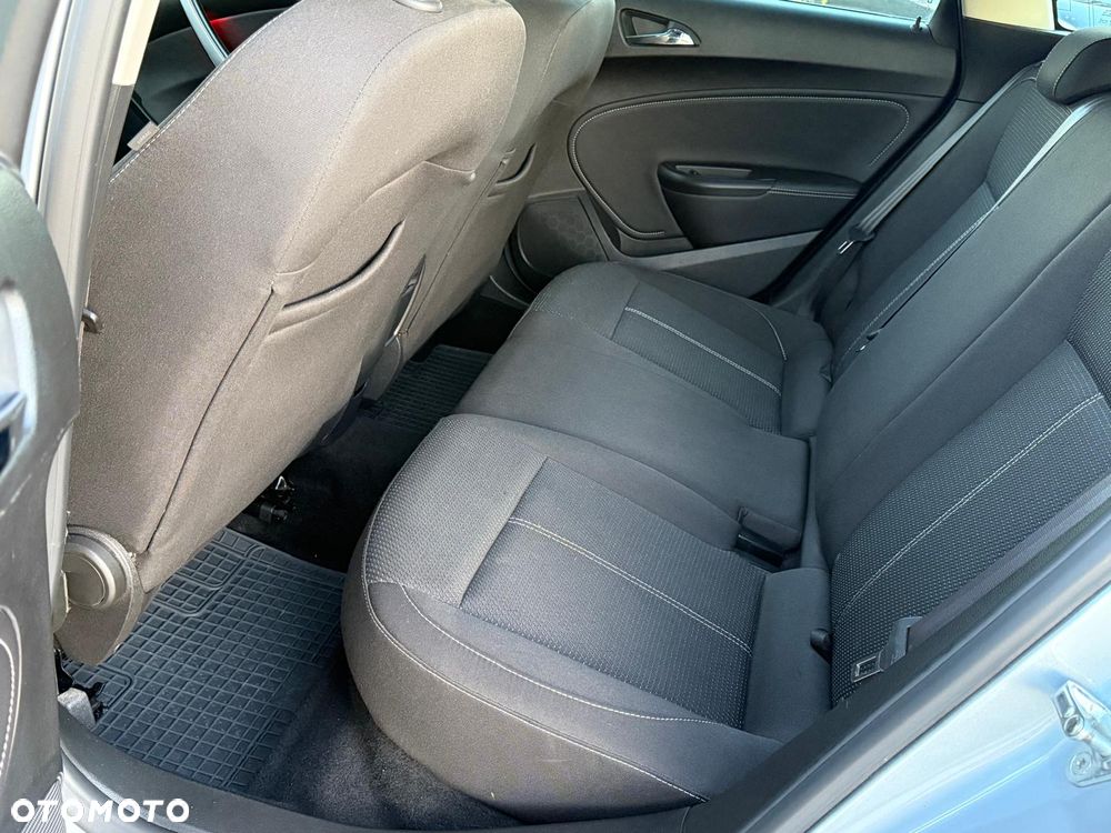 Opel Astra - 33
