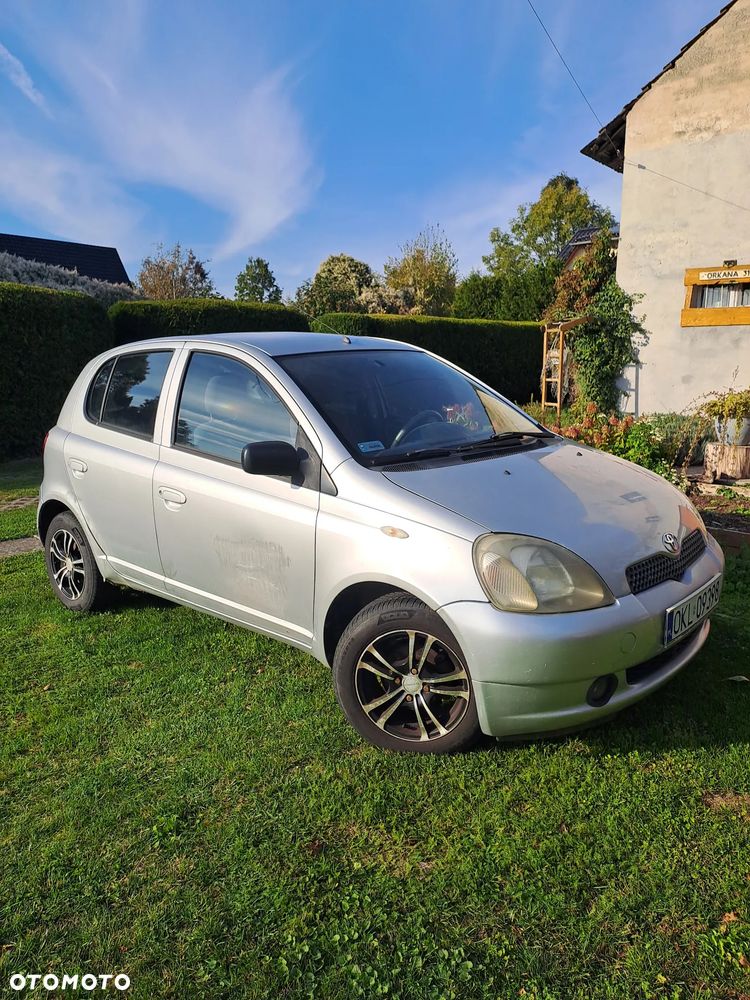 Toyota Yaris - 2