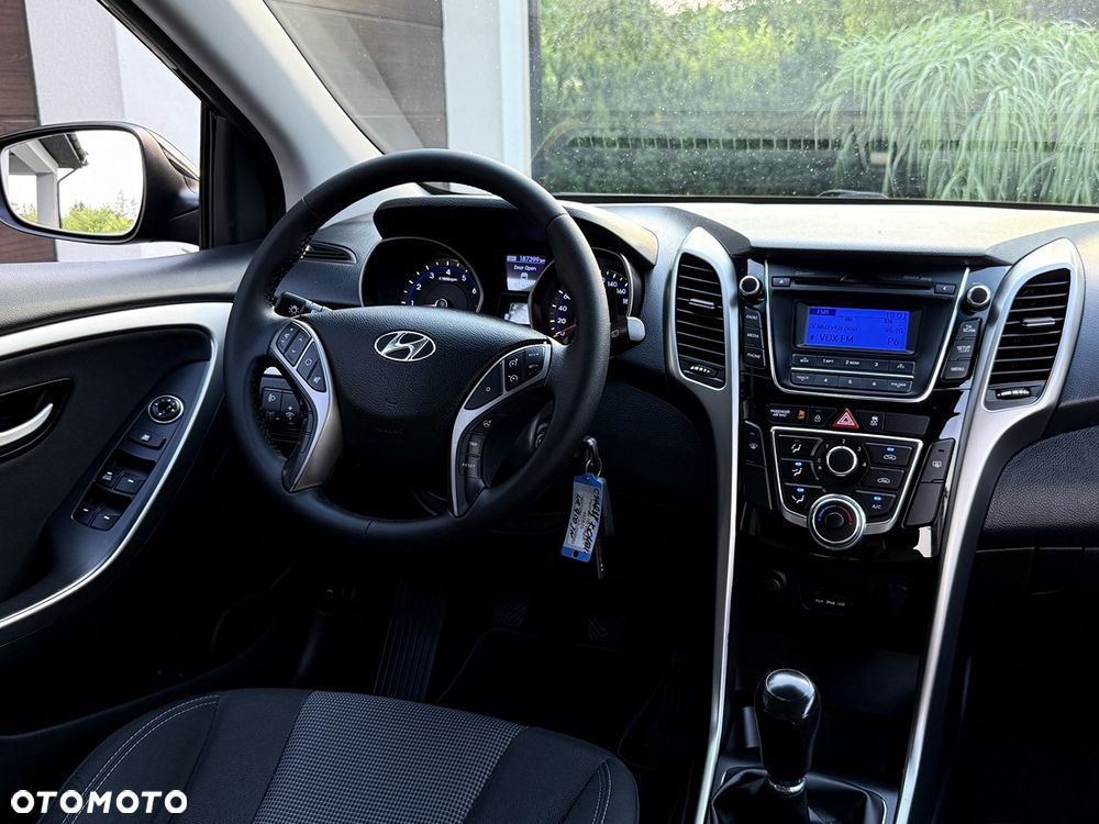 Hyundai i30 i30cw 1.6 Fifa World Cup Edition - 31