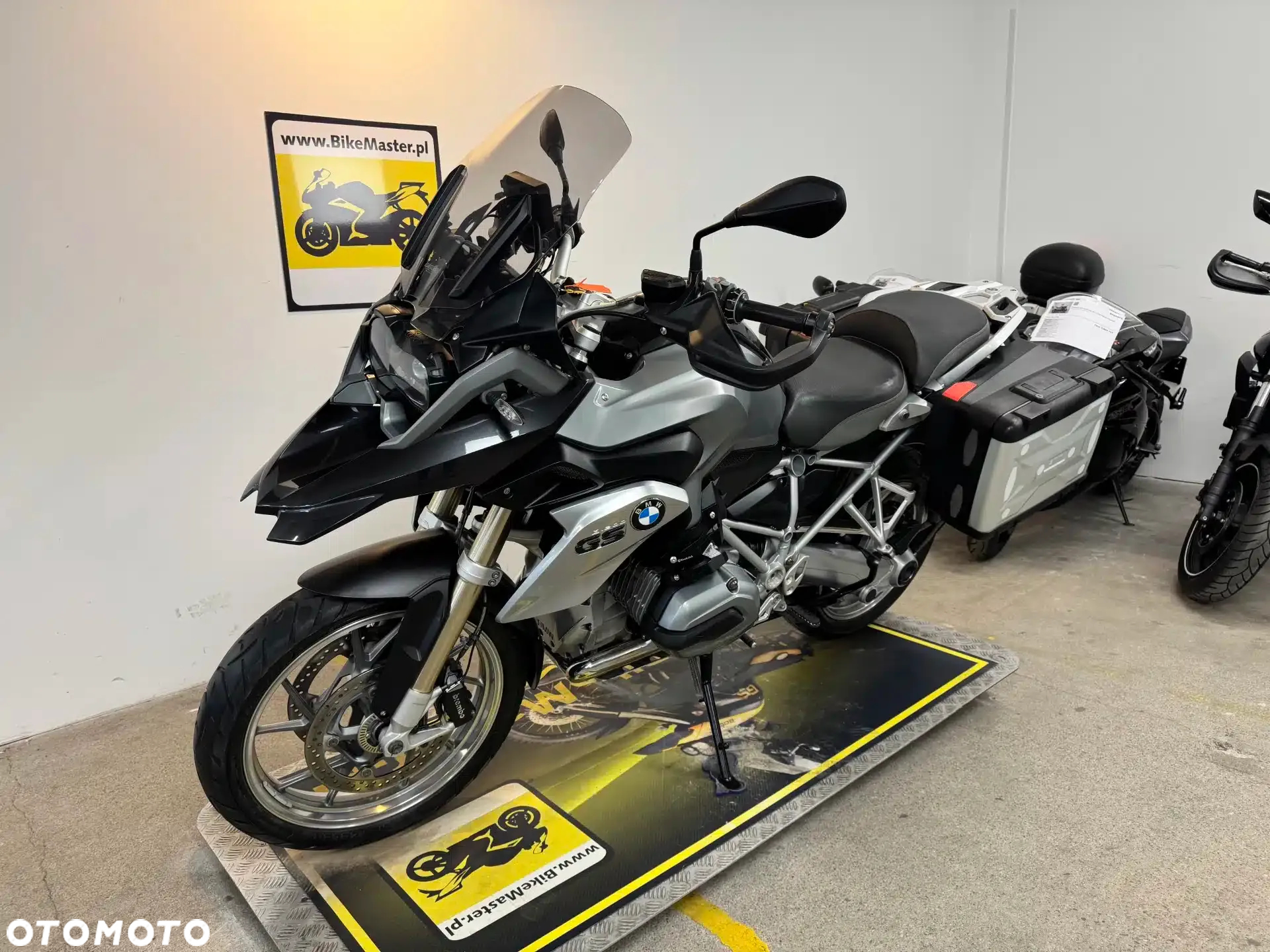BMW R - 4