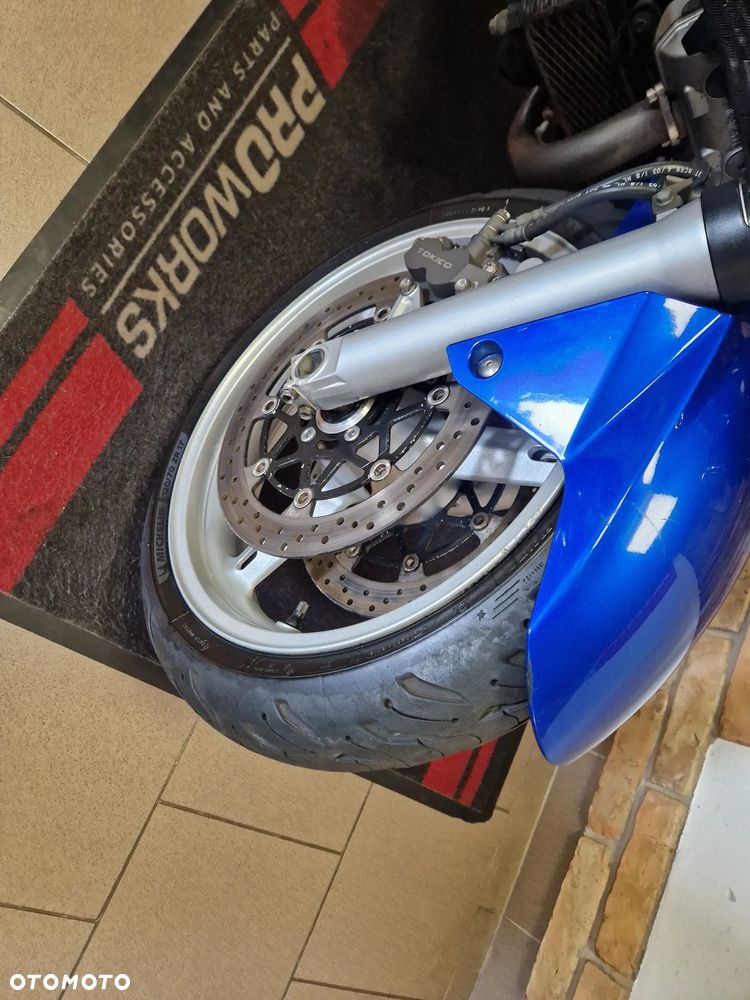 Suzuki SV - 11