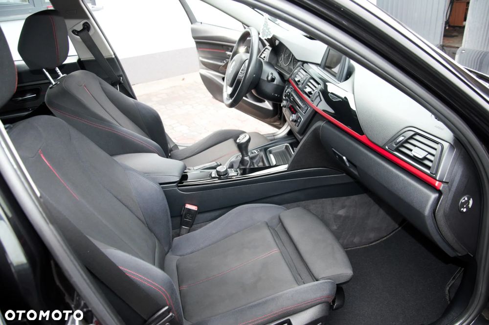 BMW Seria 3 316i Sport Line - 10