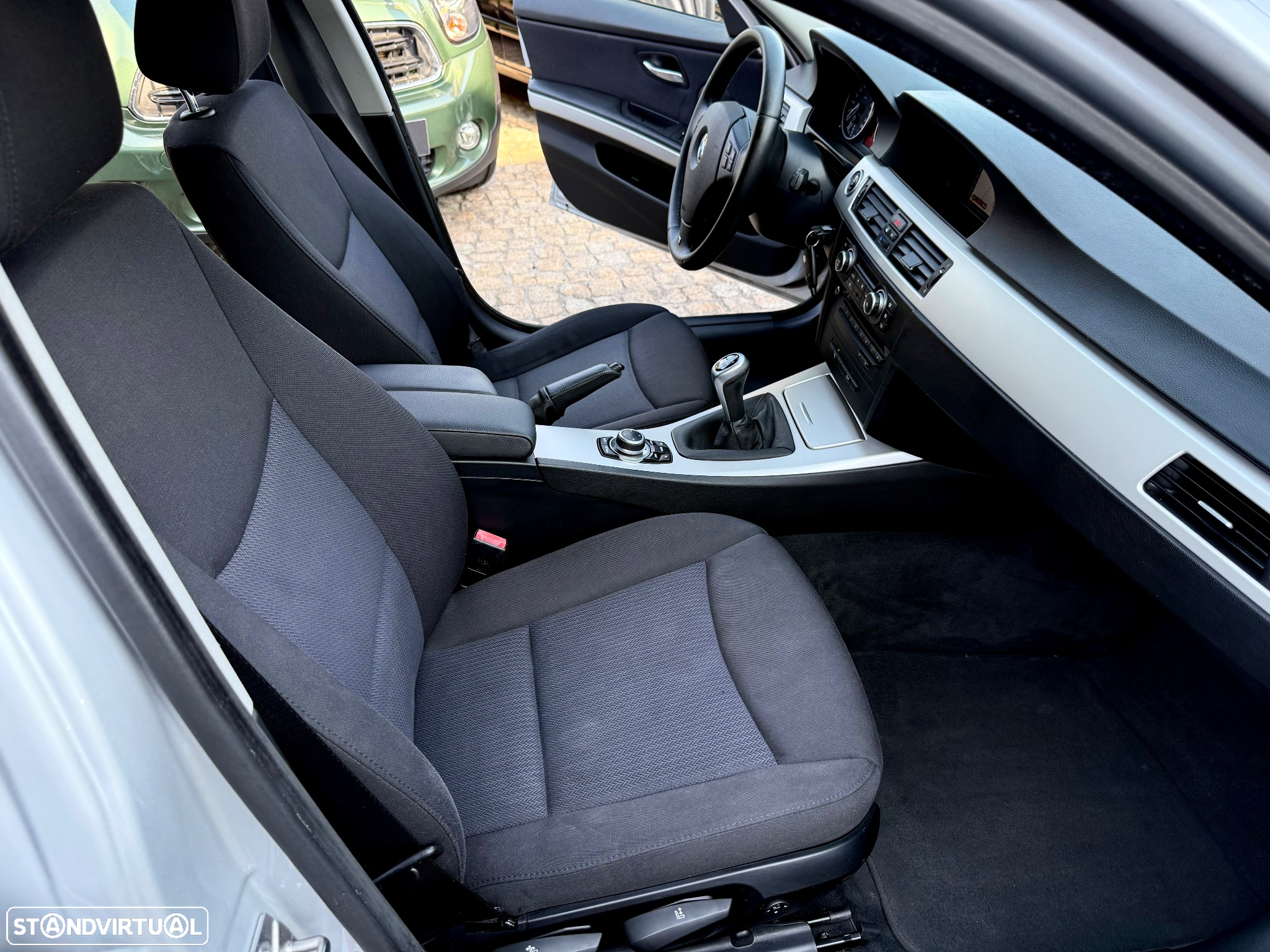 BMW 318 d DPF Touring Edition Sport - 52