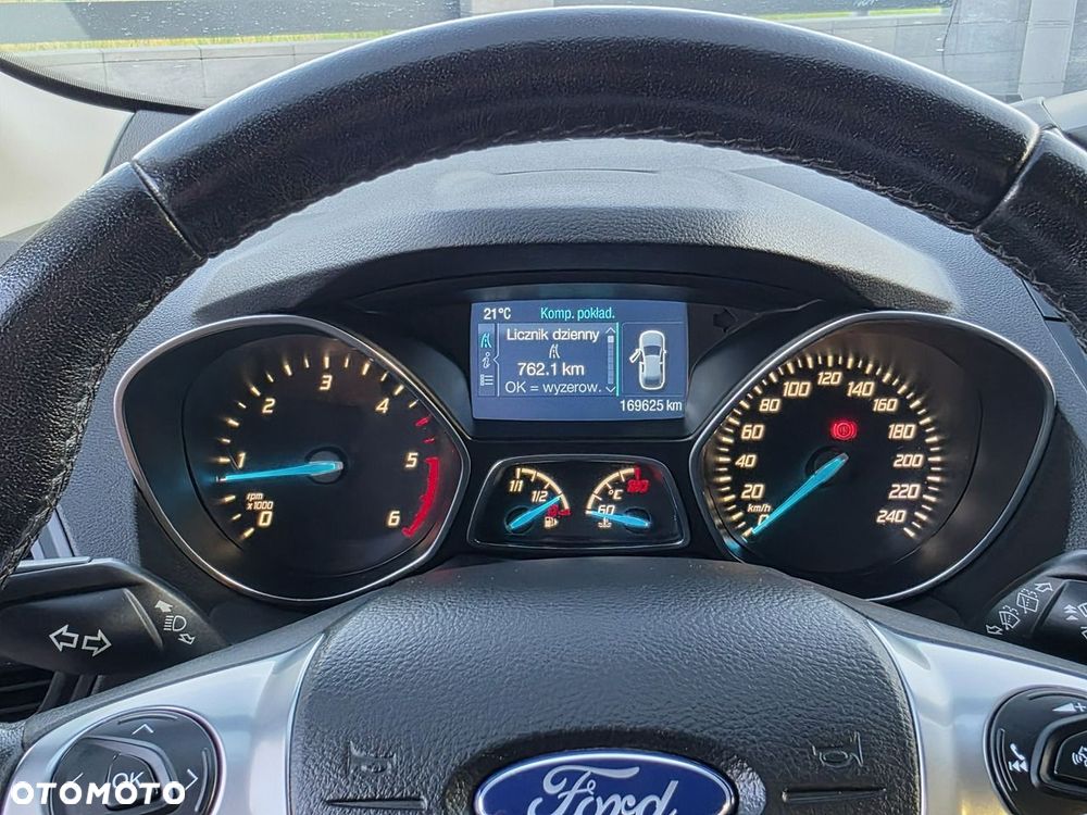 Ford Kuga - 13