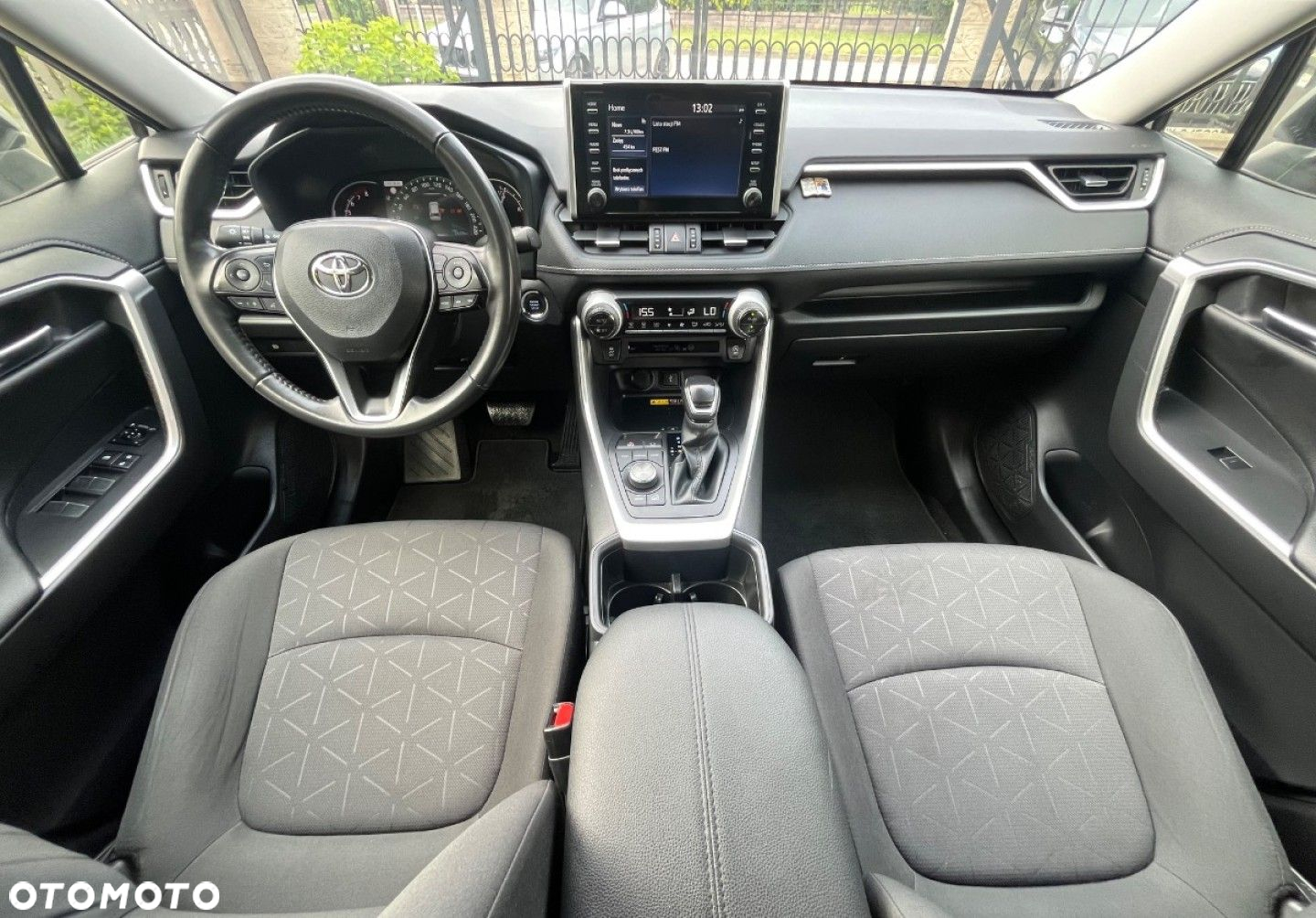 Toyota RAV4 - 6