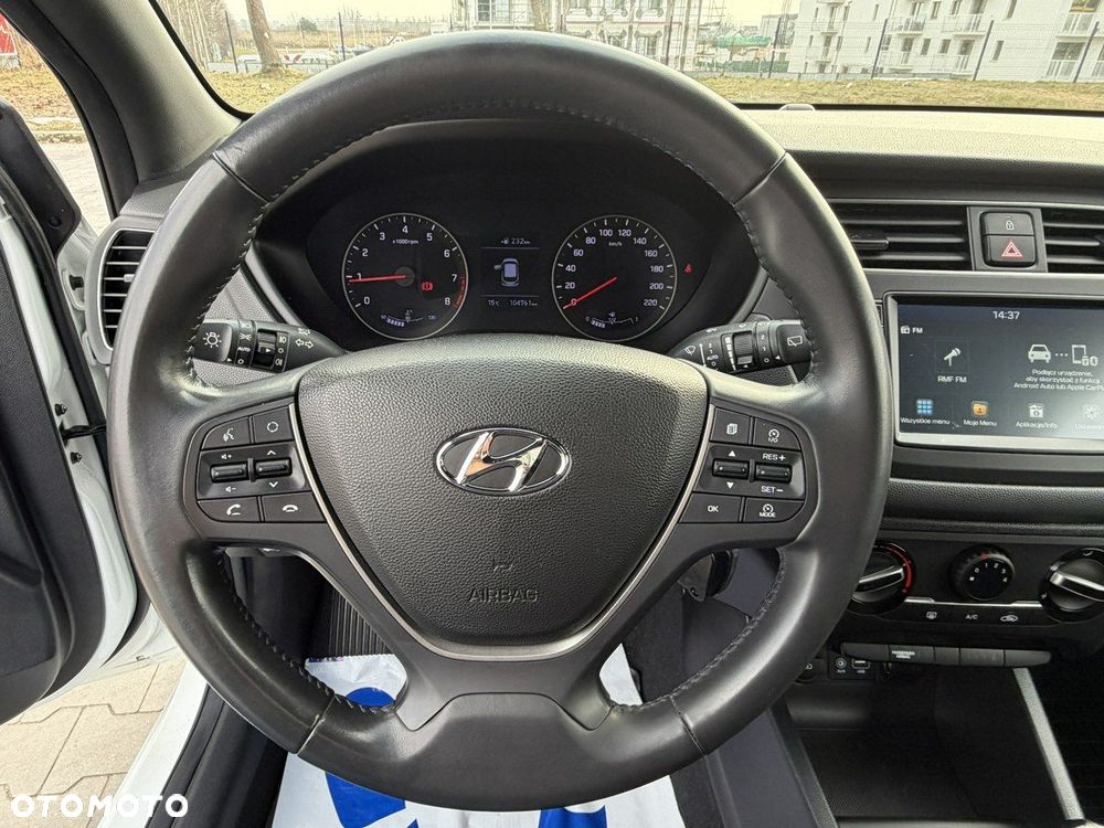 Hyundai i20 blue 1.2 YES!+ - 24