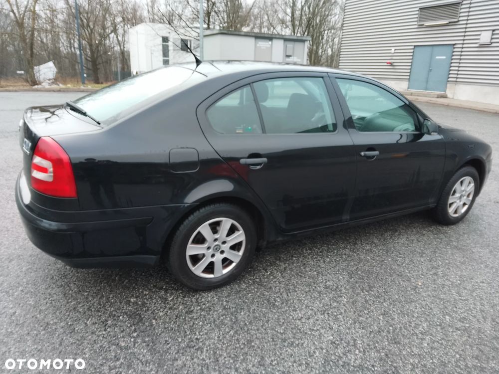 Skoda Octavia 1.6 Mint - 6