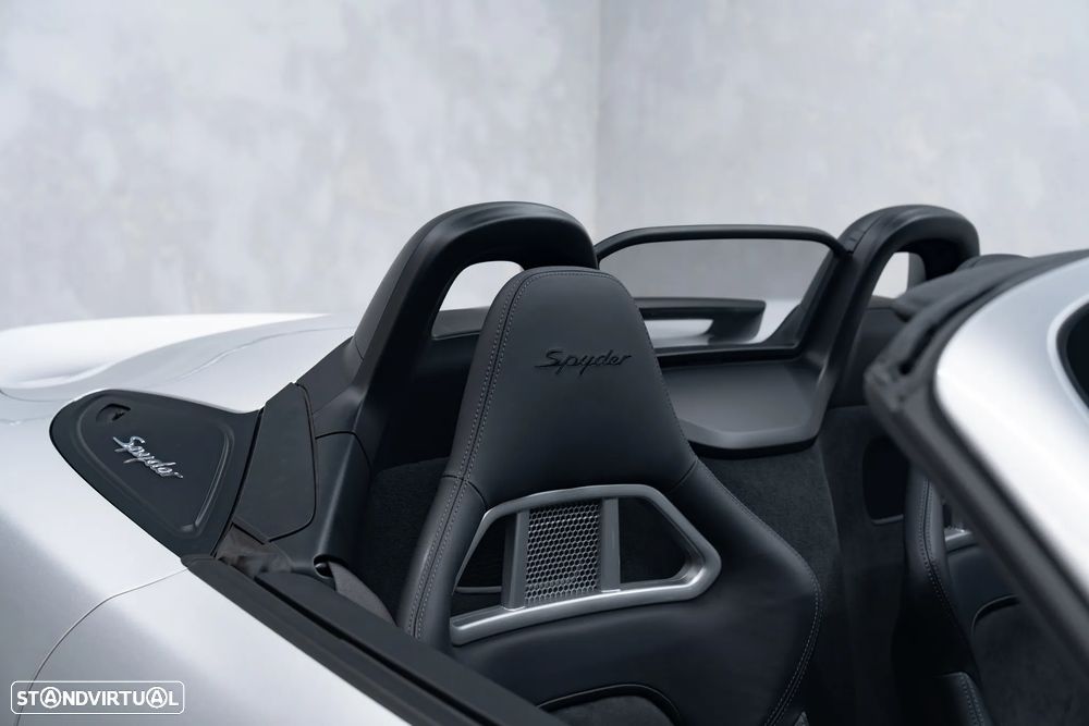 Porsche 718 Spyder Standard - 9