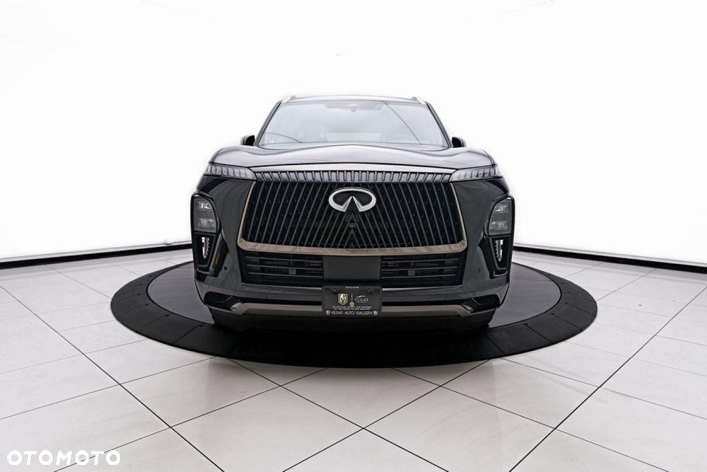 Infiniti QX80 - 9