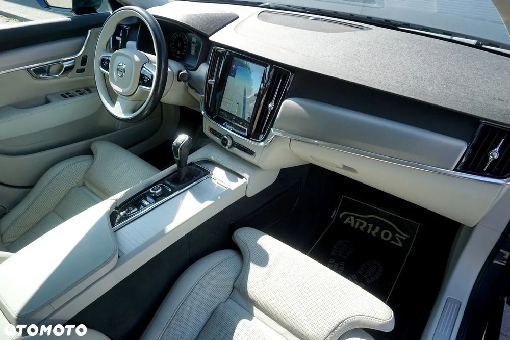 Volvo S90 D4 Inscription - 34