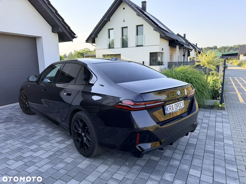 BMW Seria 5 520d mHEV M Sport - 8