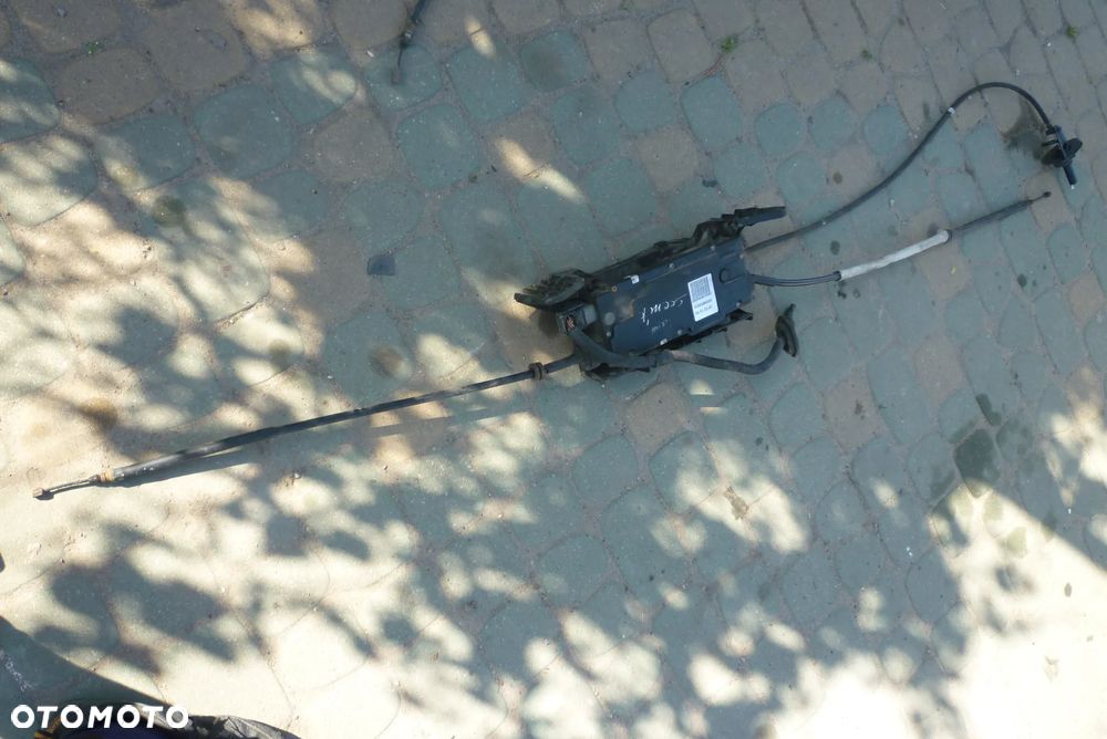 hamulec ręczny elektryczny Scenic 00094401840 8200396850 - 1
