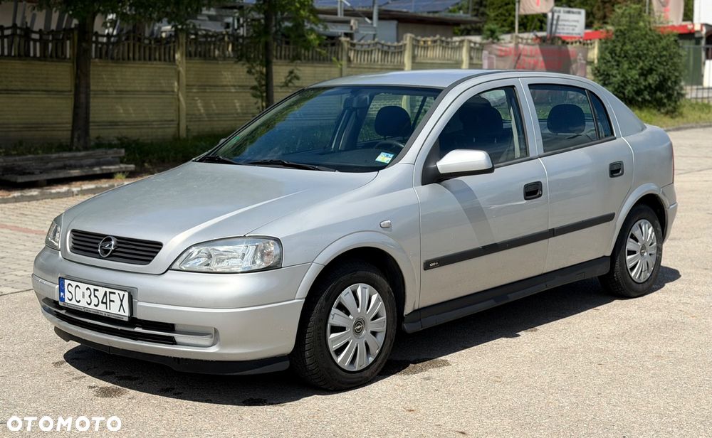 Opel Astra 1.6 16V 100 - 1