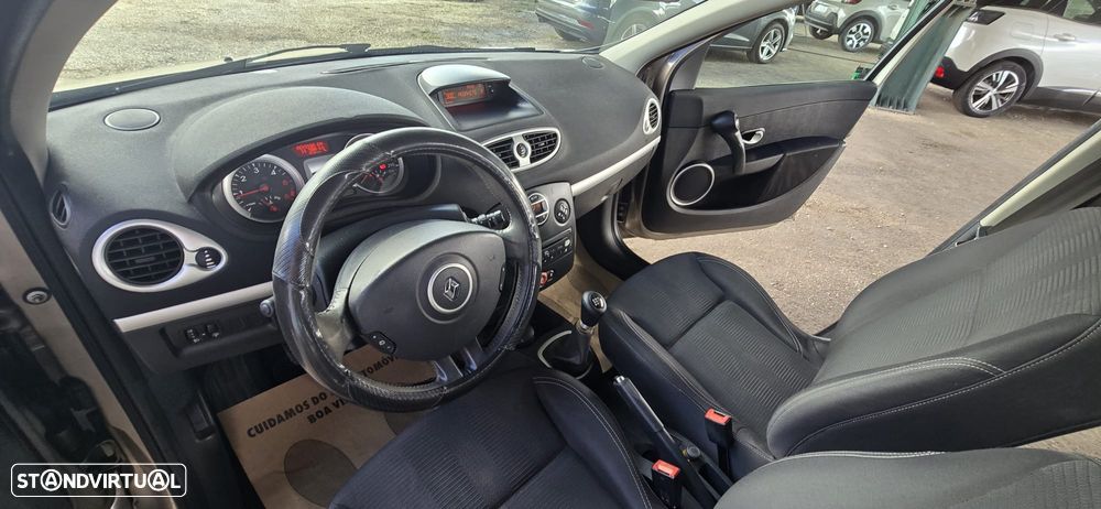 Renault Clio Sport Tourer - 13