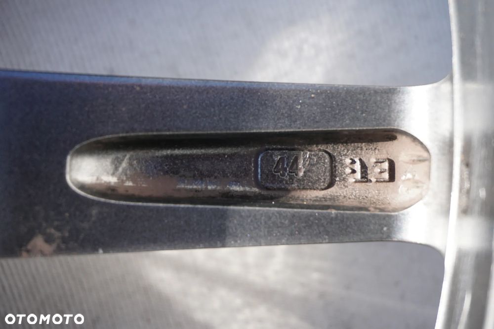 Felgi 5x108 17 7J et44 - 11