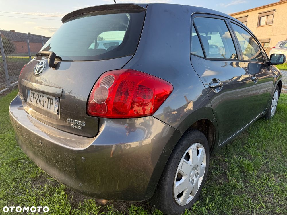 Toyota Auris 2.0 D-4D Edition - 5