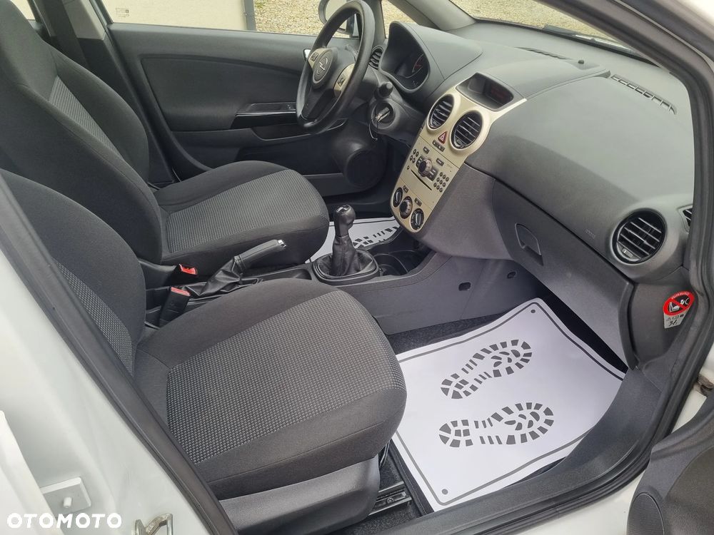 Opel Corsa 1.2 16V Enjoy - 9