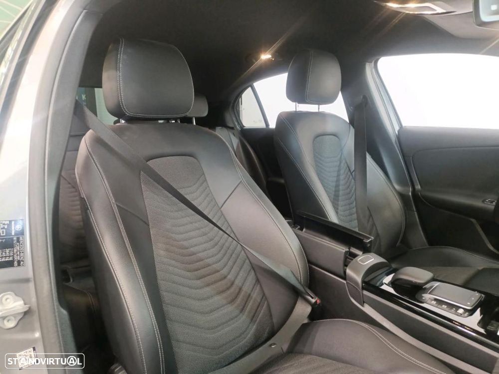 Mercedes-Benz A 250 e Style Plus - 8