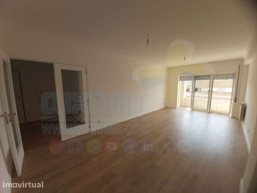 Apartamento T3 Remodelado em Lamaçães | Vistas para o Bom Jesus e S... - Grande imagem: 2/28