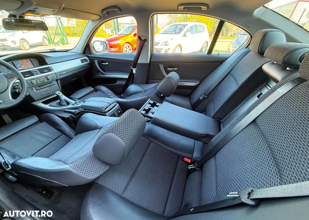 BMW Seria 3 320d xDrive DPF - 21