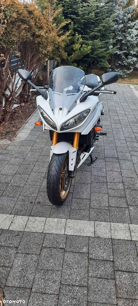 Yamaha FZ8 - 4