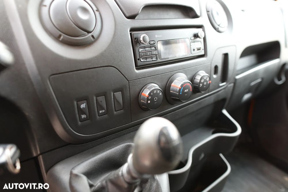Renault Master III - 15
