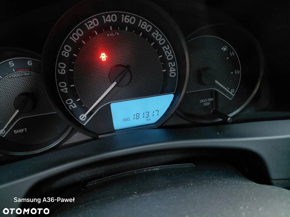 Toyota Auris 1.4 D-4D Active - 6