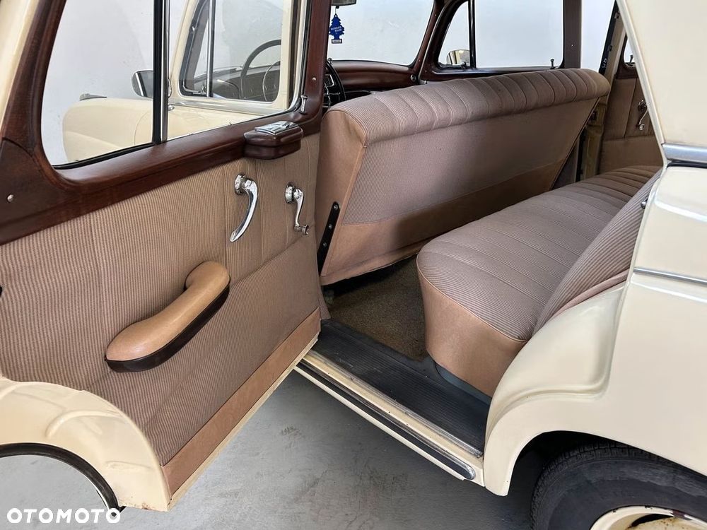 Mercedes-Benz Inny - 24