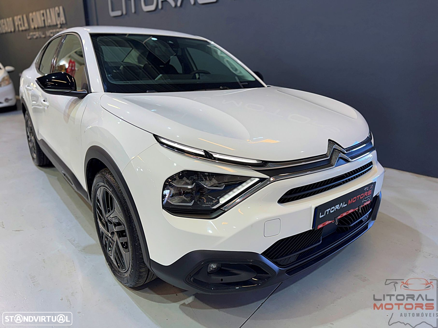 Citroën C4 X 1.2 PureTech Max EAT8 - 3