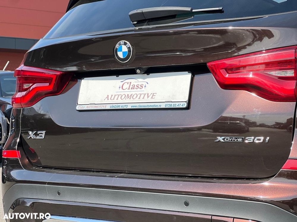 BMW X3 xDrive30i AT xLine - 9