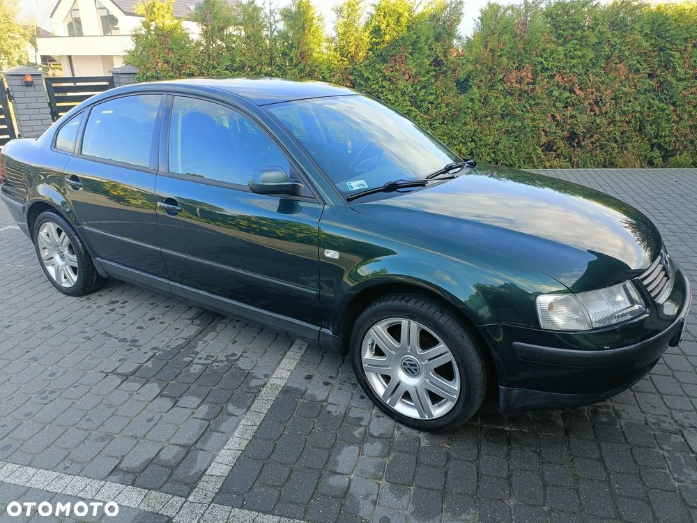 Volkswagen Passat 1.8 Comfortline - 2