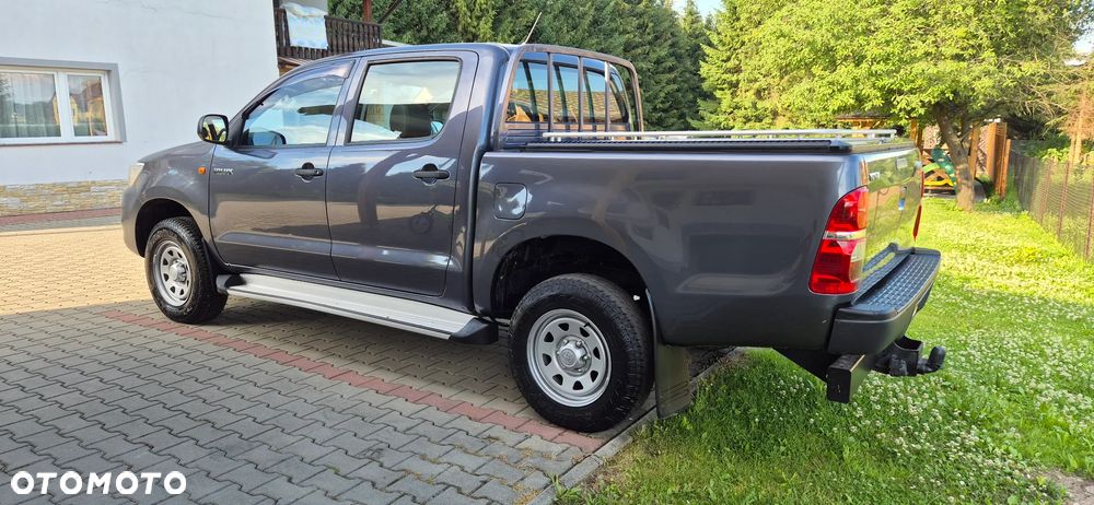 Toyota Hilux 4x4 Double Cab - 7
