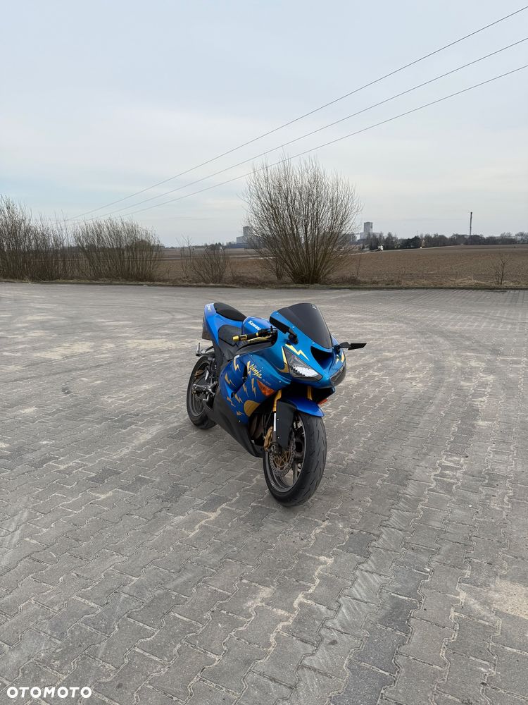 Kawasaki ZXR - 3