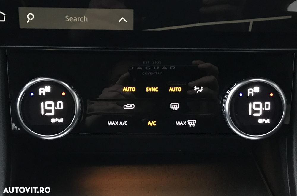 Jaguar F-Pace P400e AWD HSE - 24