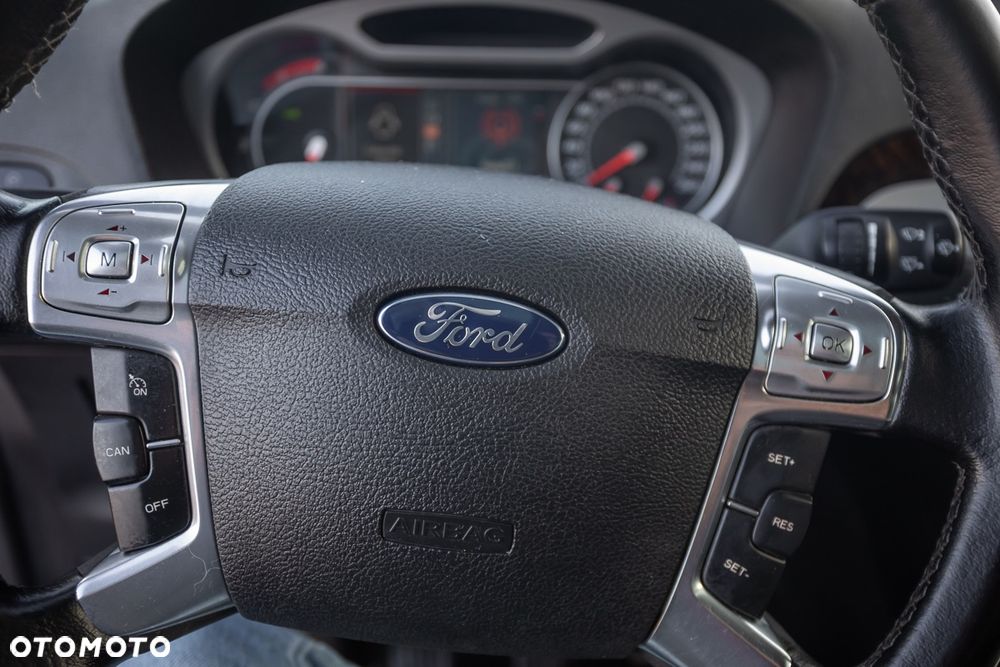 Ford Galaxy 2.2 TDCi Platinium X (Ghia) - 22