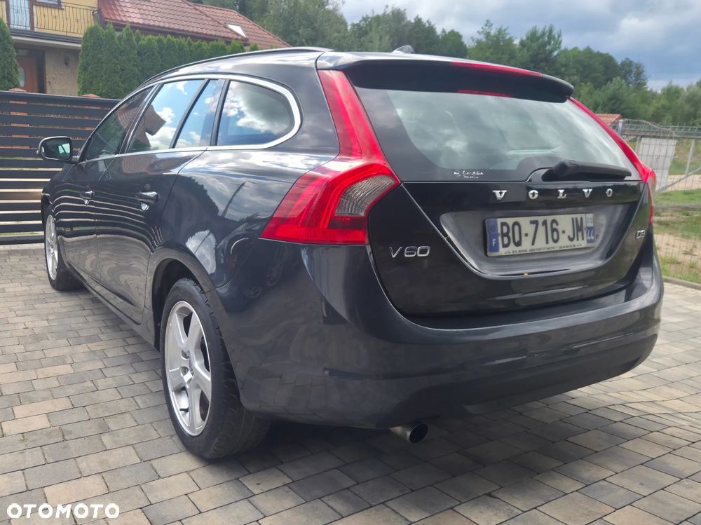 Volvo V60 D3 Momentum - 19
