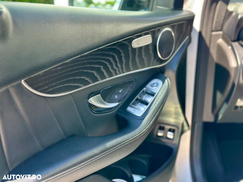 Mercedes-Benz GLC 220 d 4MATIC 9G-TRONIC AMG Line - 12