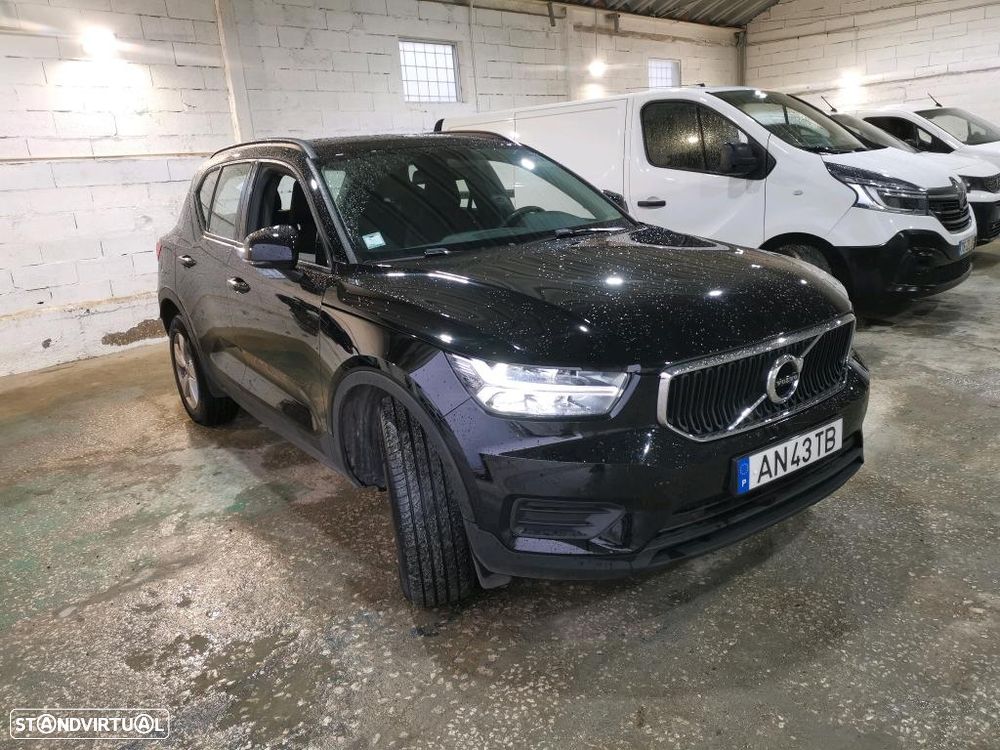 Volvo XC 40 1.5 T2 Momentum Core - 4