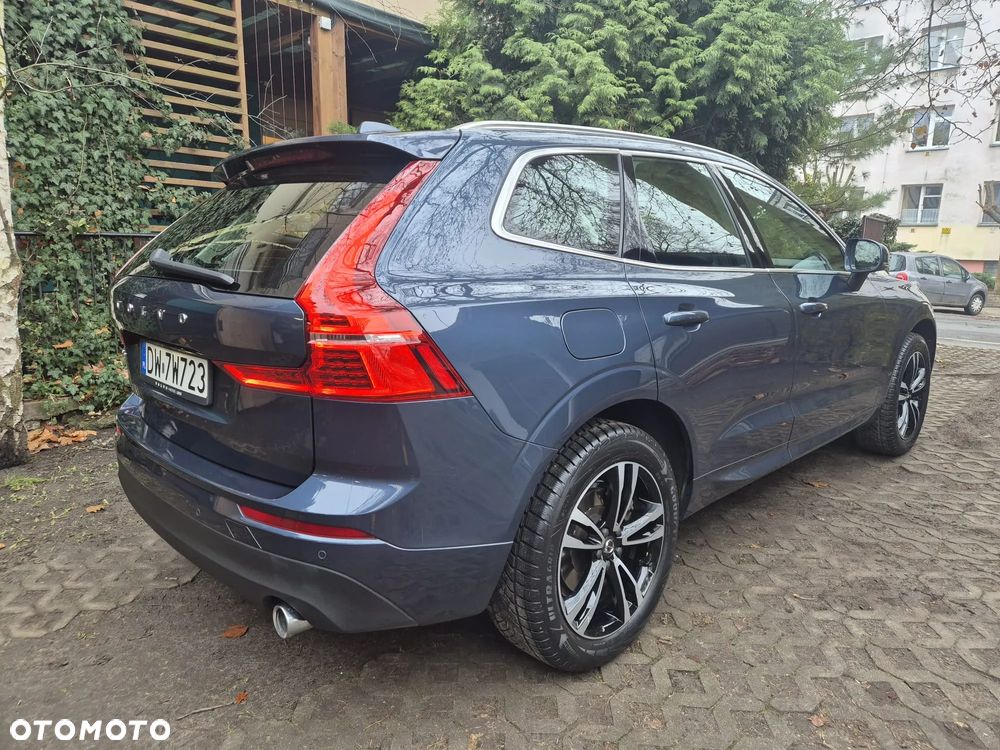 Volvo XC 60 D5 AWD Momentum - 23