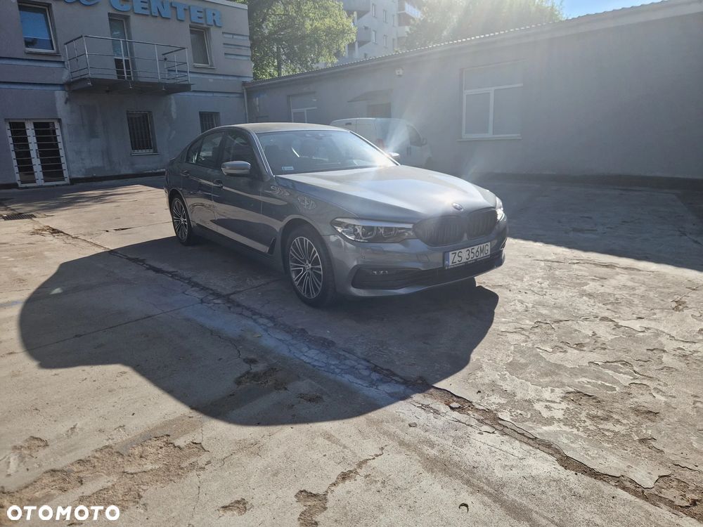 BMW Seria 5 520d xDrive MHEV Sport Line sport - 17