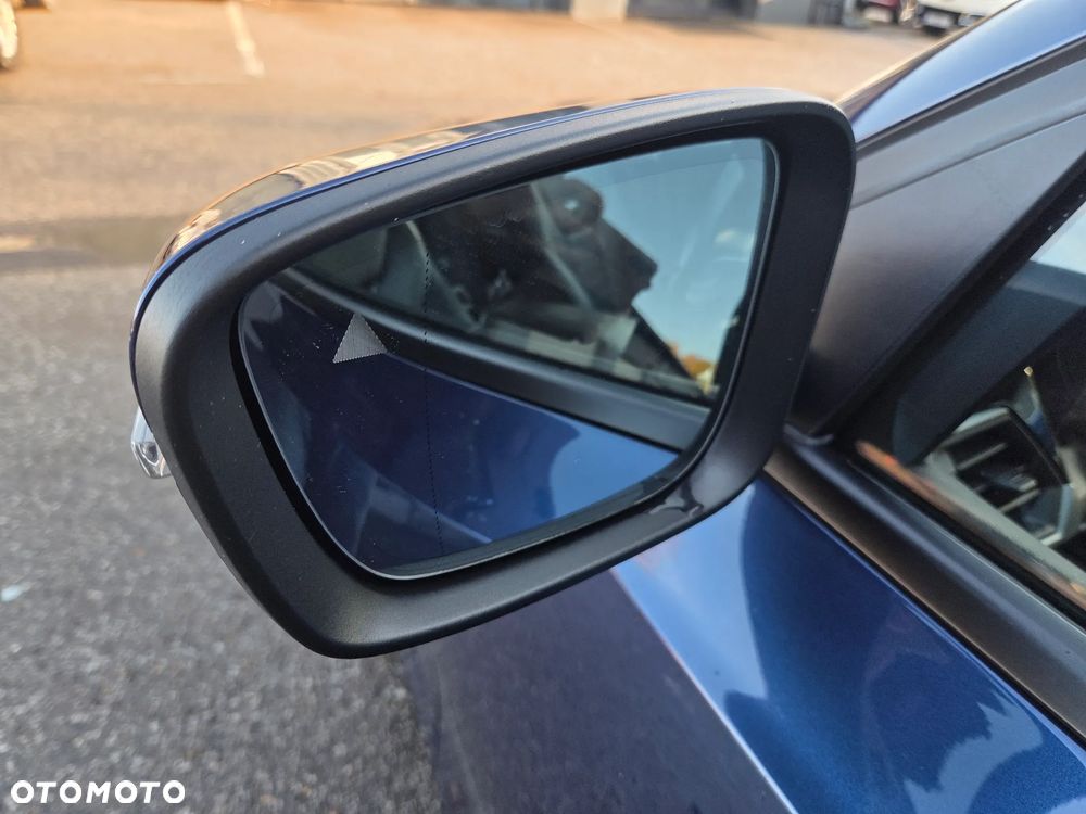 BMW Seria 3 320i xDrive - 24