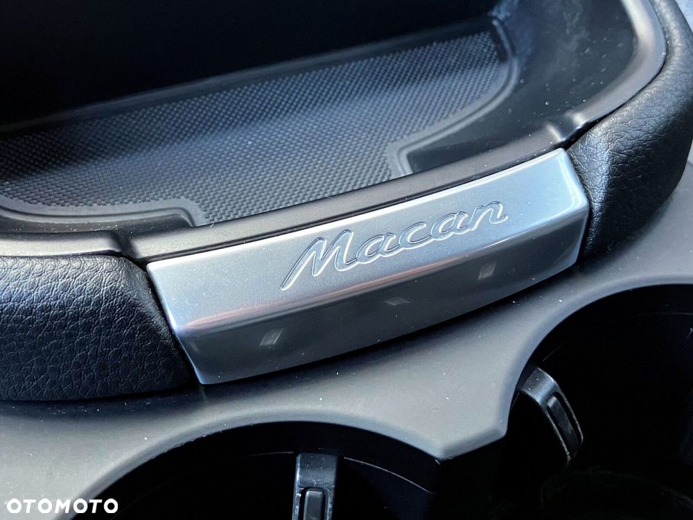 Porsche Macan - 35