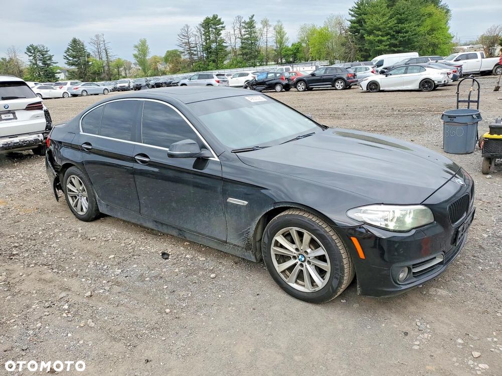 BMW Seria 5 528i - 5