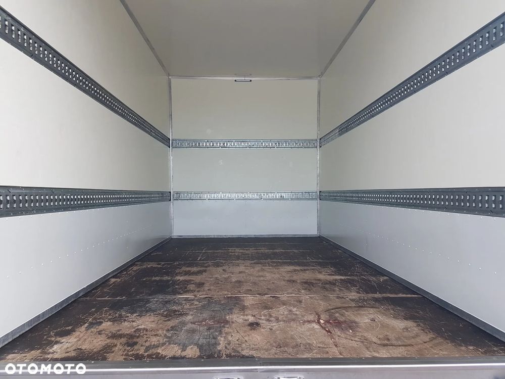 Mercedes-Benz Sprinter KONTENER 8EP 4,11x2,15x2,30 KLIMA 314 CDI MANUAL KRAJOWY AC - 17