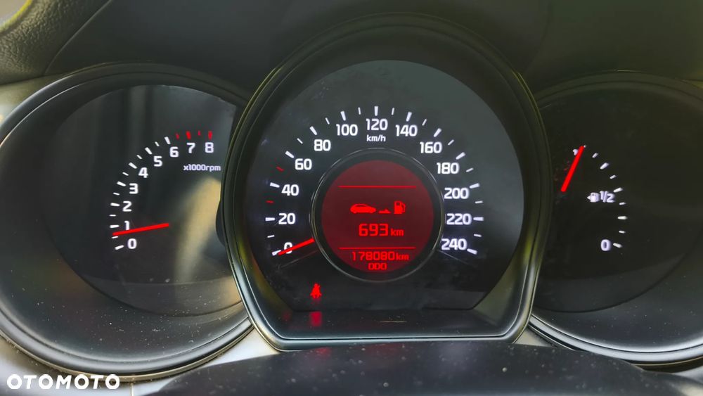 Kia Ceed 1.6 GDI Vision - 10