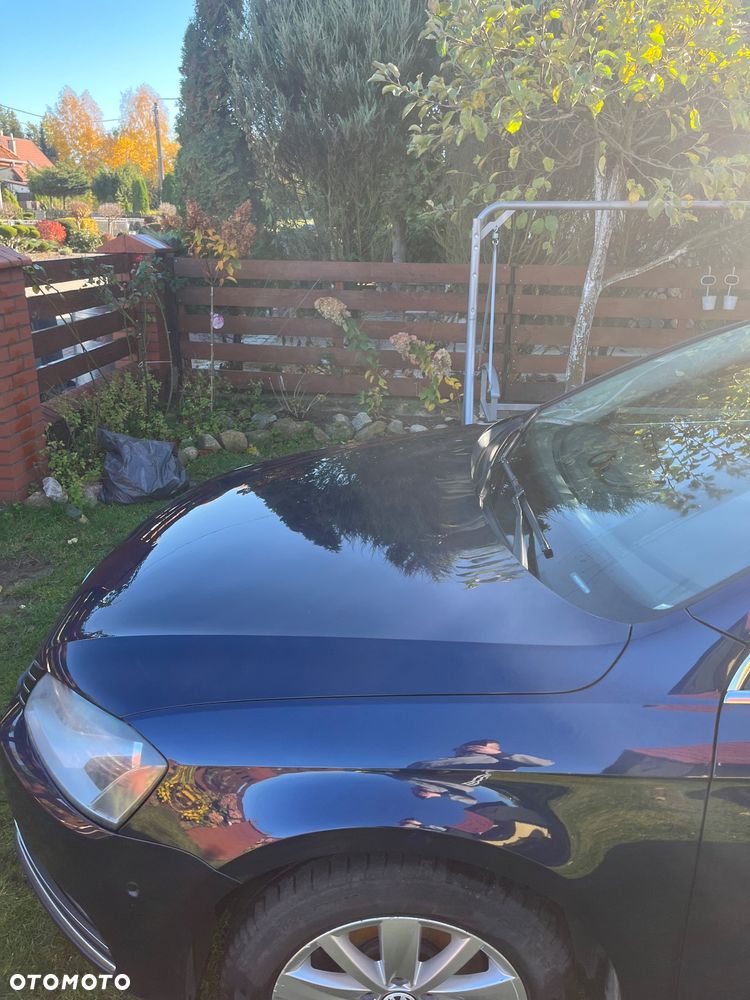 Volkswagen Passat 1.6 TDI Comfortline - 4