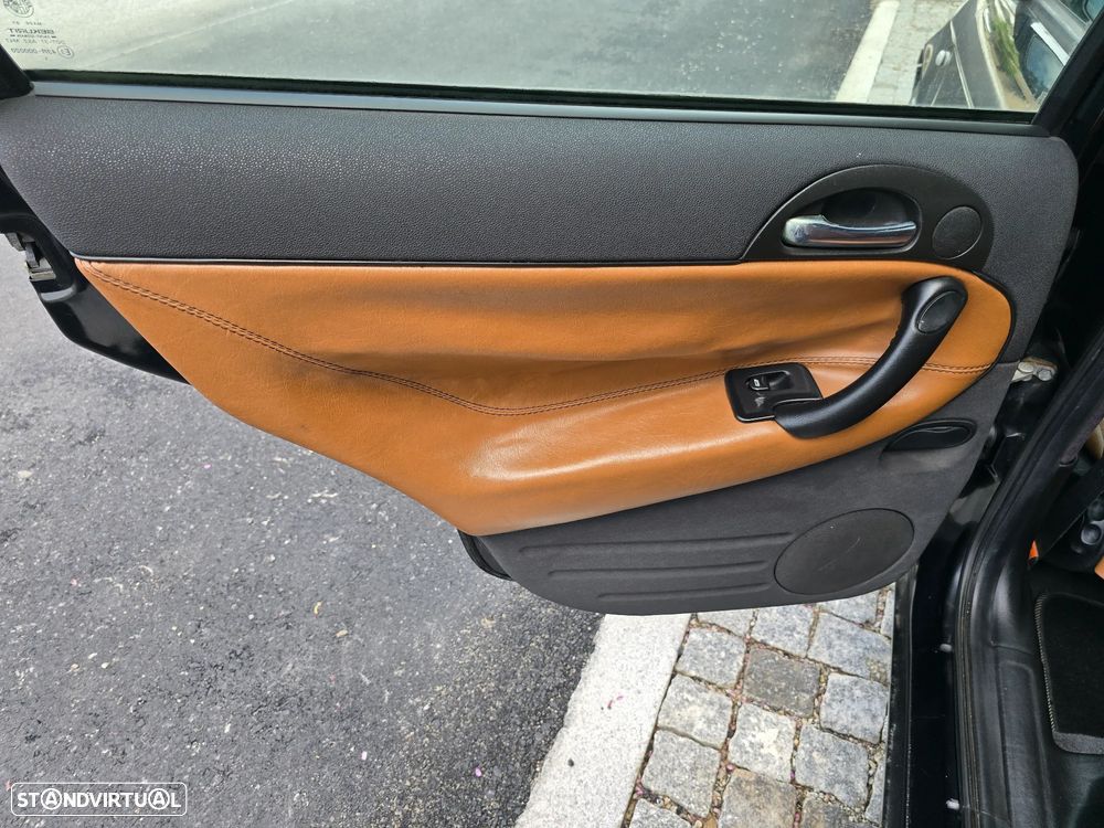 Alfa Romeo 147 1.9 JTD Plus - 27